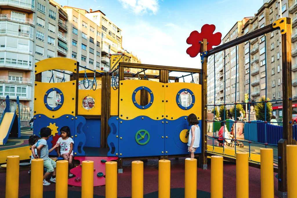 Desarrollo del niño: ¿Cómo ayudan los Parques infantiles?